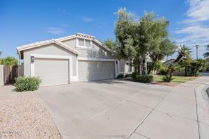 featured image of 904 S Dolphin Dr