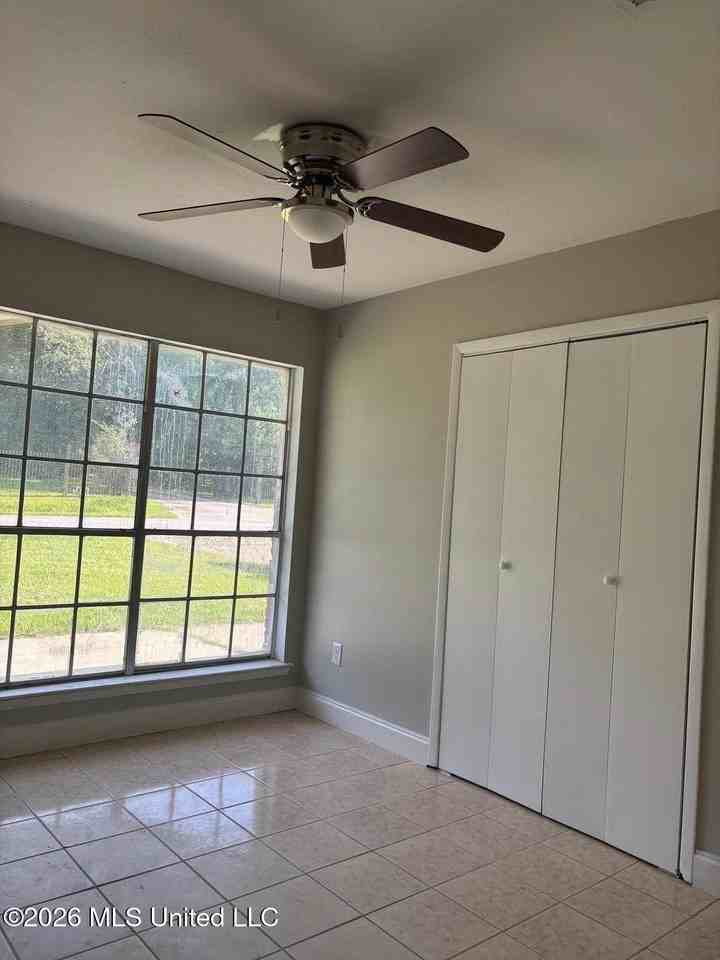 15212 Big Ridge Rd - Photo 3 of 5