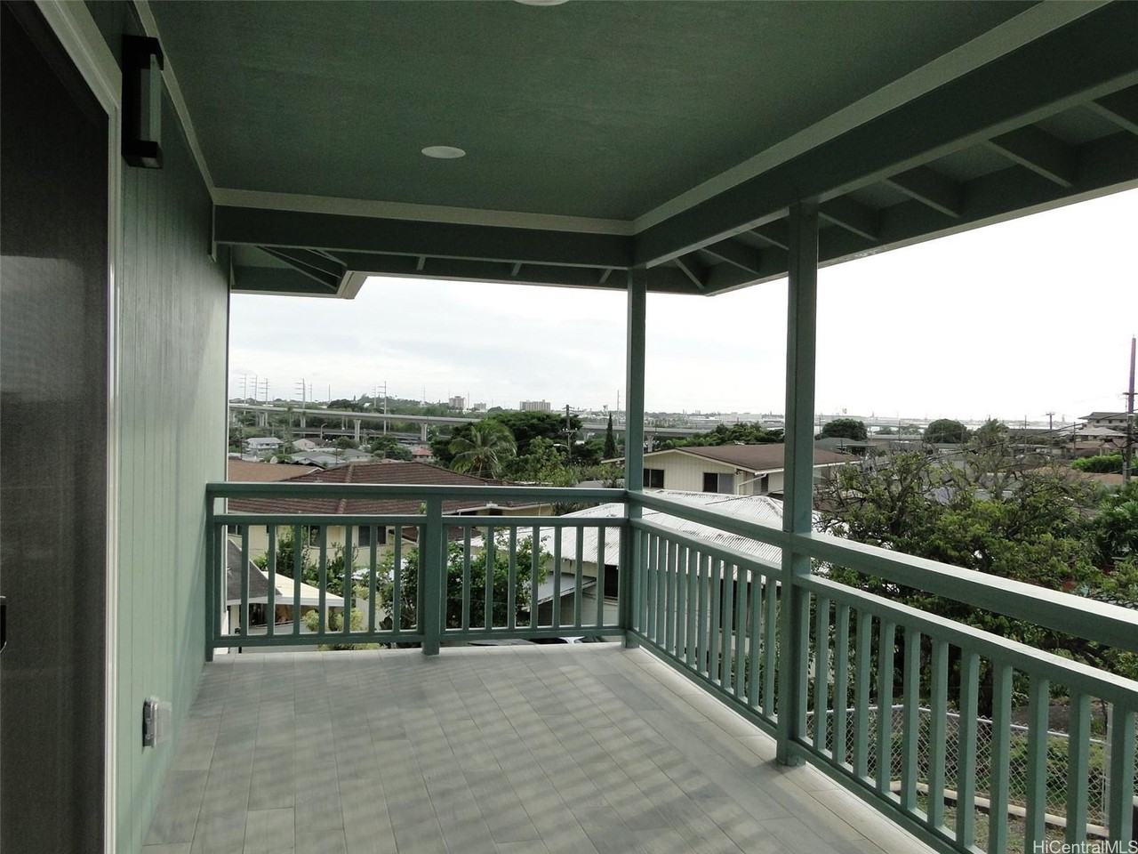 99-041 Moanalua Rd #A - Photo 7 of 13