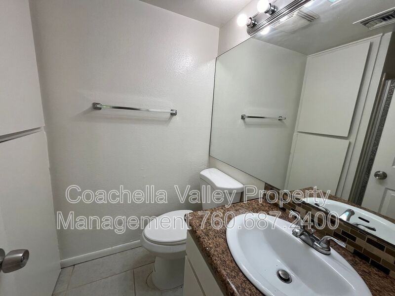 556 E Chuckwalla Rd #3 - Photo 4 of 25