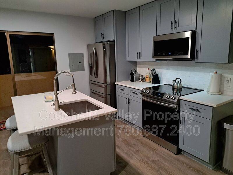 5300 E Waverly Dr - Photo 4 of 24