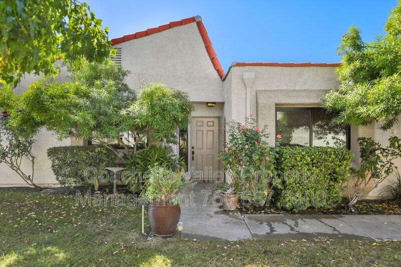 158 Wimbledon Ct - Photo 3 of 19
