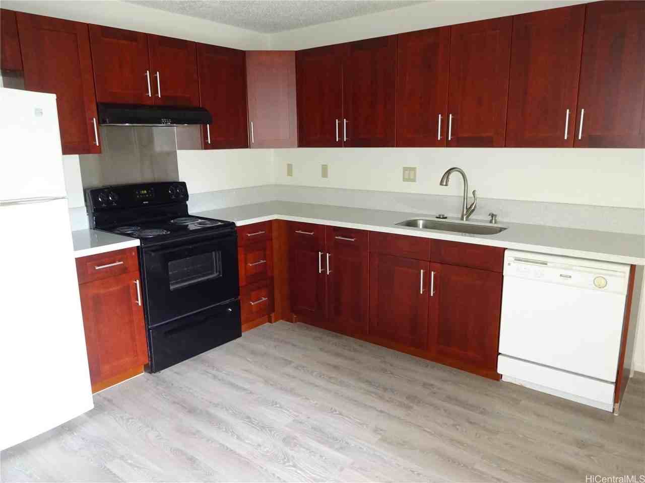 582 Hahaione St #3E - Photo 2 of 6