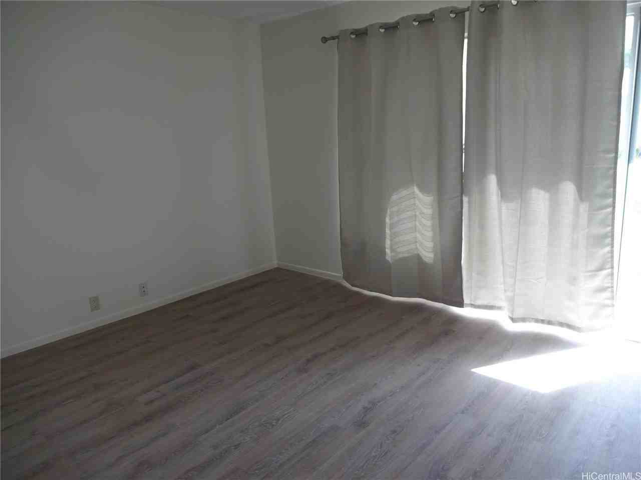 582 Hahaione St #3E - Photo 5 of 6