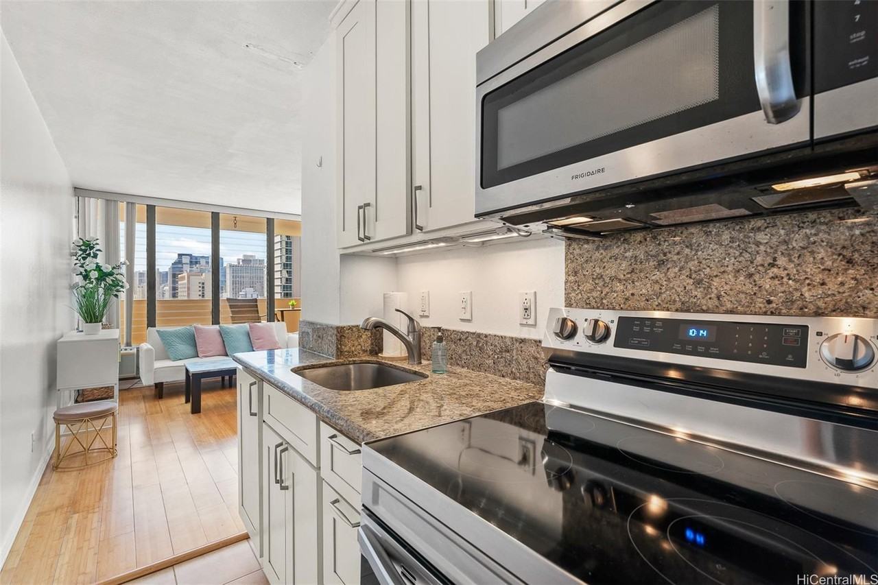 2092 Kuhio Ave #1701 - Photo 6 of 15