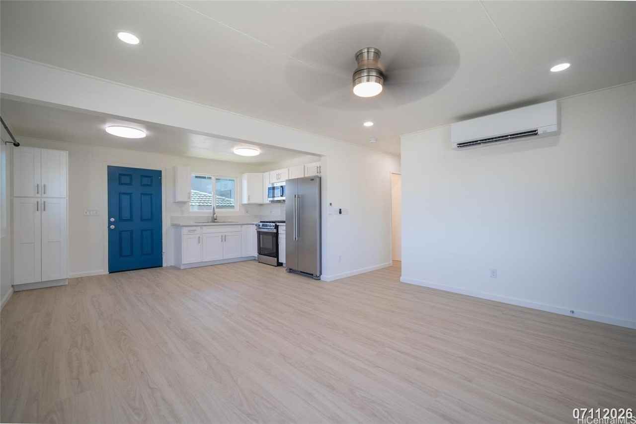 3484 Campbell Ave - Photo 4 of 17