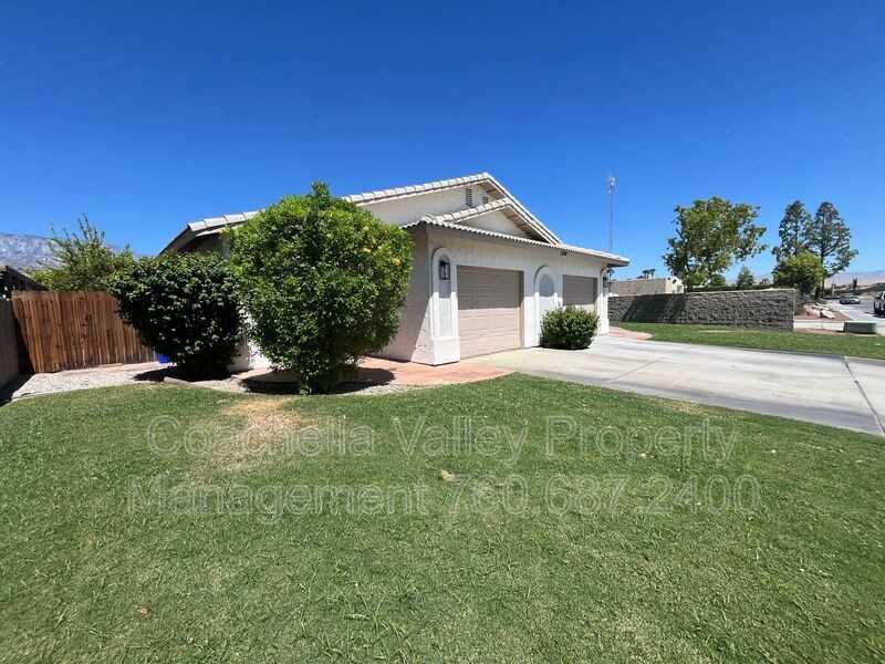 32205 Cielo Vista Rd #B - Photo 3 of 35
