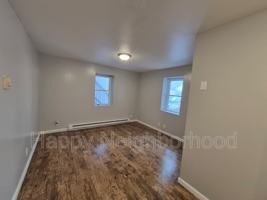featured image of 5 Upson St #4