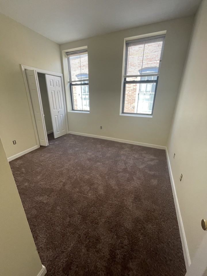 67 Washington St #403P - Photo 4 of 14