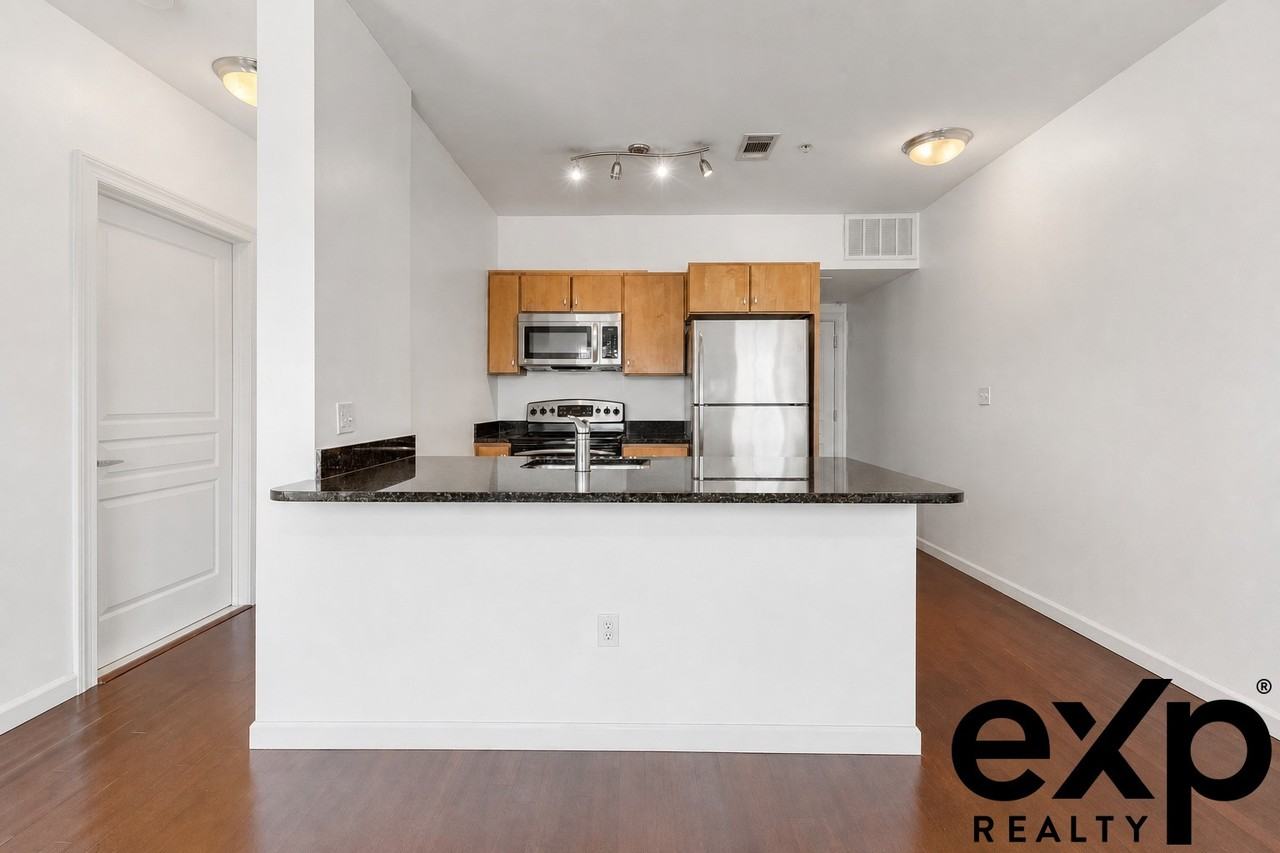 4 Repton Cir #4105 - Photo 6 of 14