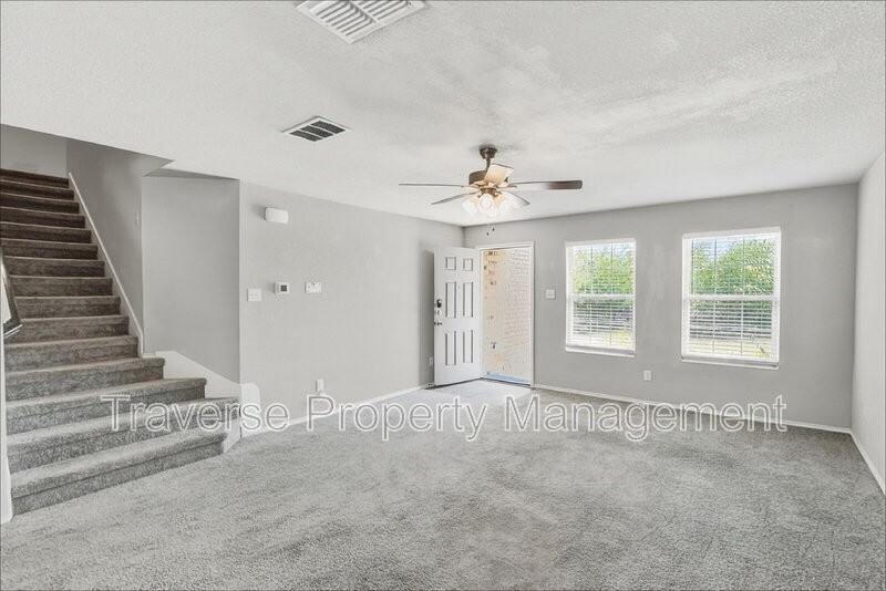 2700 Andesite Ln - Photo 4 of 26