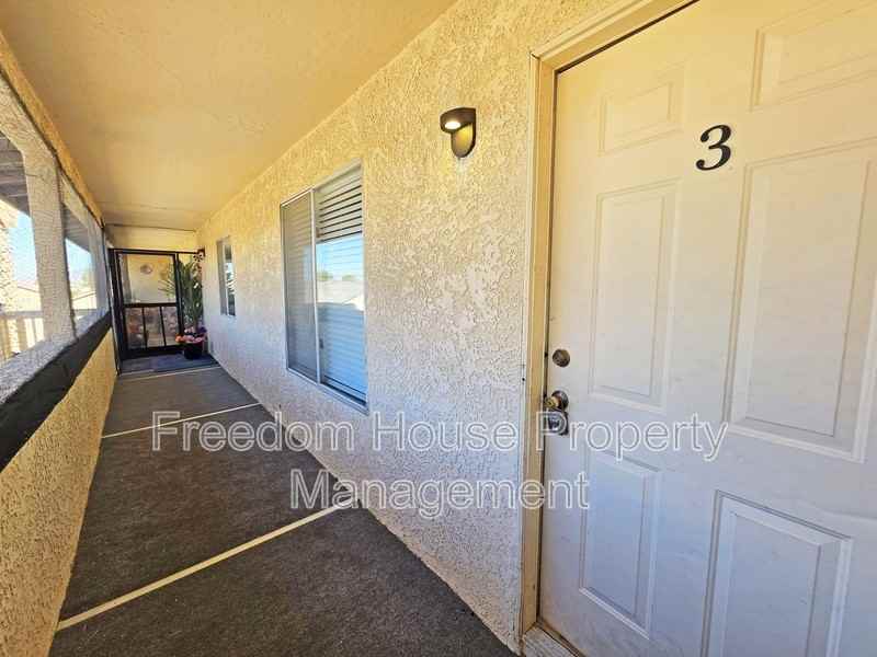 1444 Star Rd - Photo 5 of 37