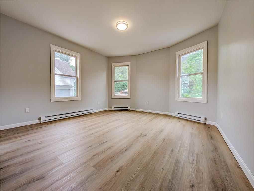 99 Walnut St ##1b - Photo 6 of 11