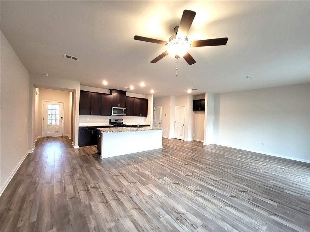 614 Easton Way - Photo 4 of 24
