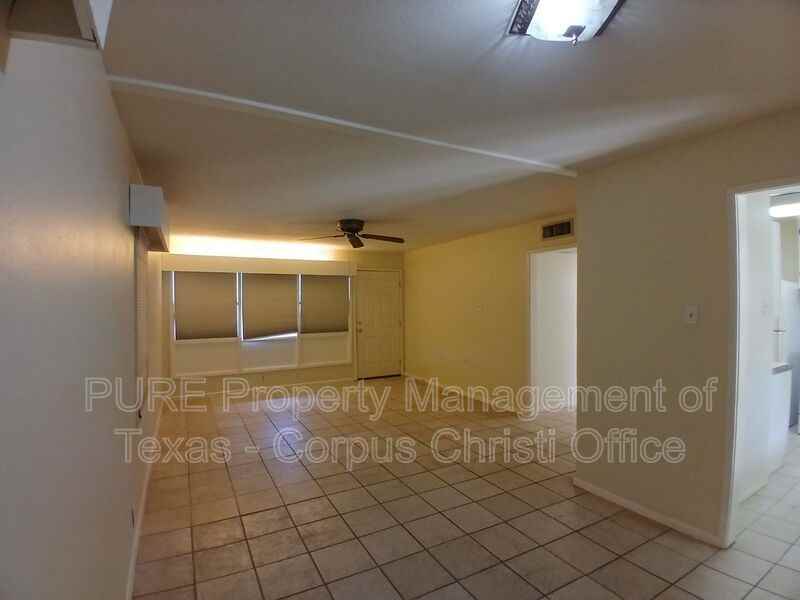 4701 Prinston Dr - Photo 3 of 24