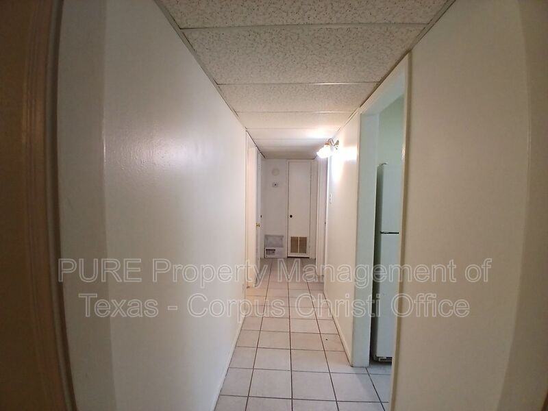 4701 Prinston Dr - Photo 6 of 24