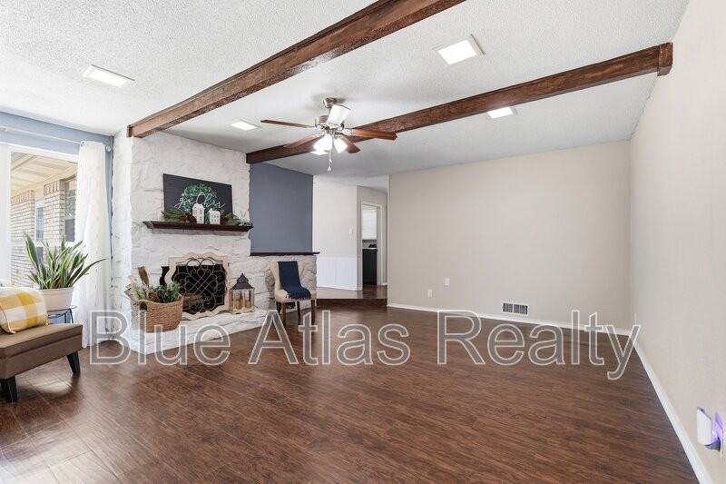 5019 Blanchard Dr - Photo 4 of 19
