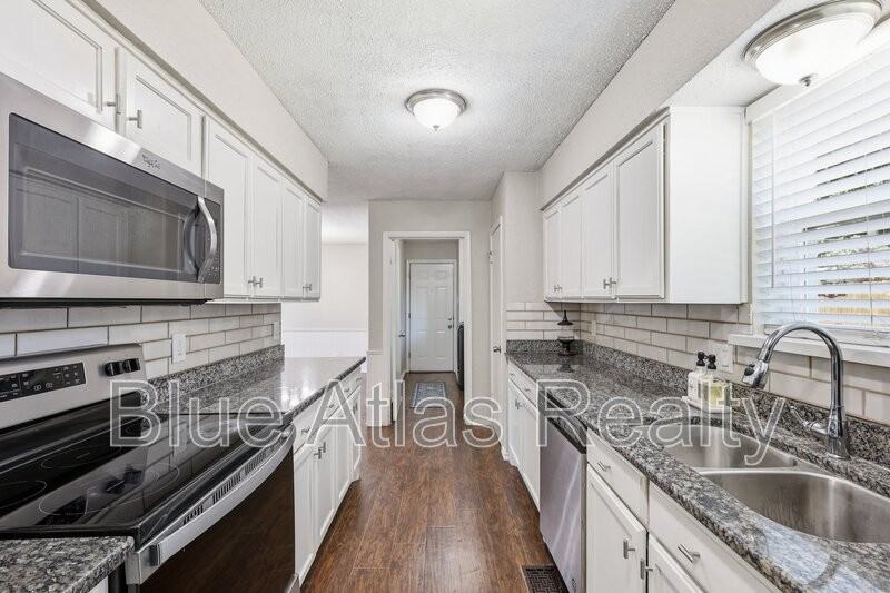 5019 Blanchard Dr - Photo 6 of 19