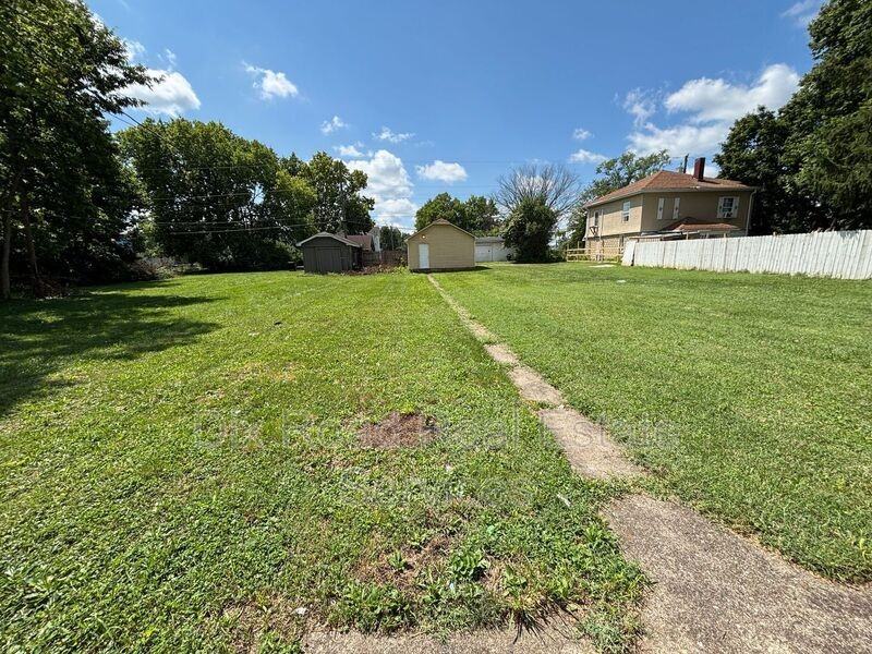 208 Garfield St - Photo 4 of 29