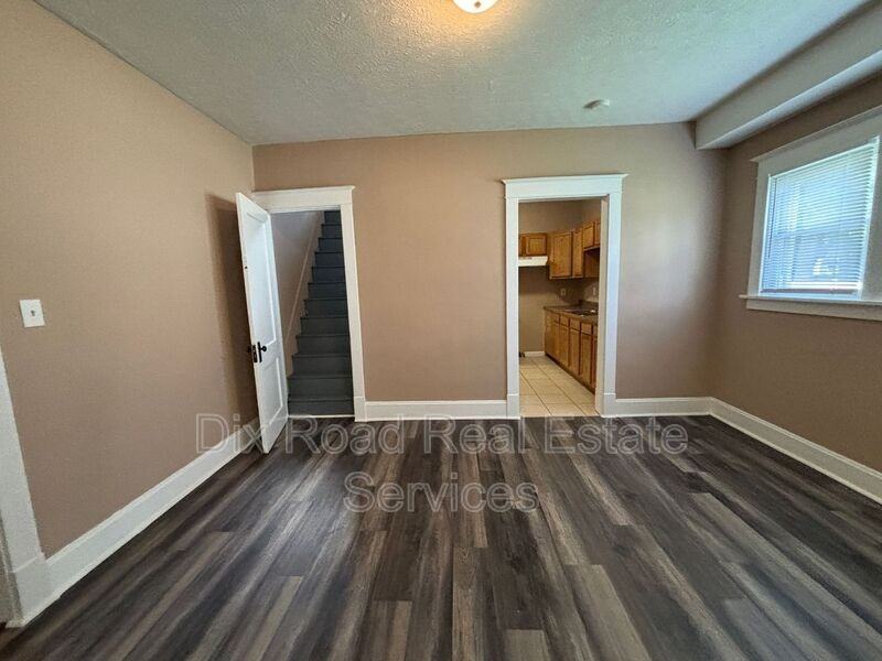 208 Garfield St - Photo 7 of 29