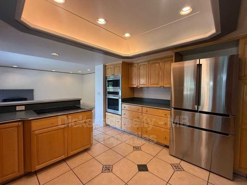 3970 Bolivar Ct - Photo 7 of 31