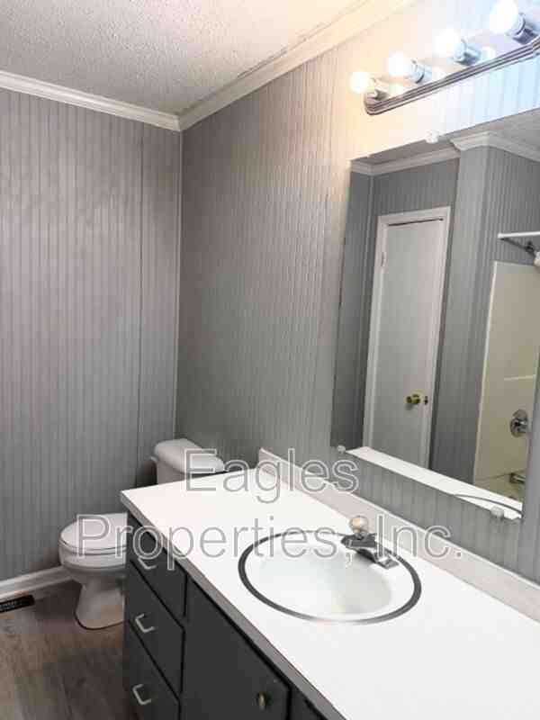 2803 Warrick Cir #F1 - Photo 5 of 6
