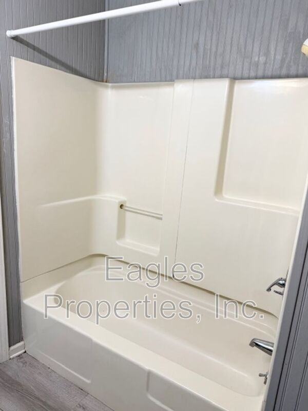 2803 Warrick Cir #F1 - Photo 6 of 6