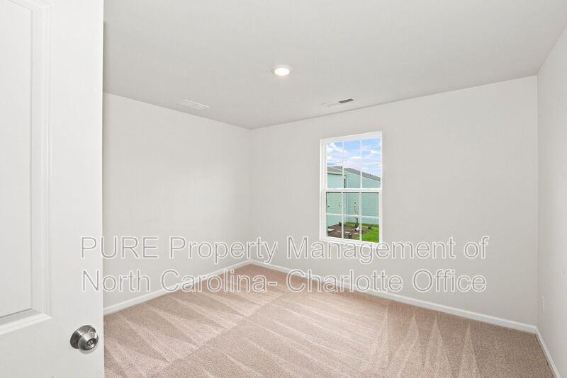 386 Hollingswood Dr - Photo 5 of 15