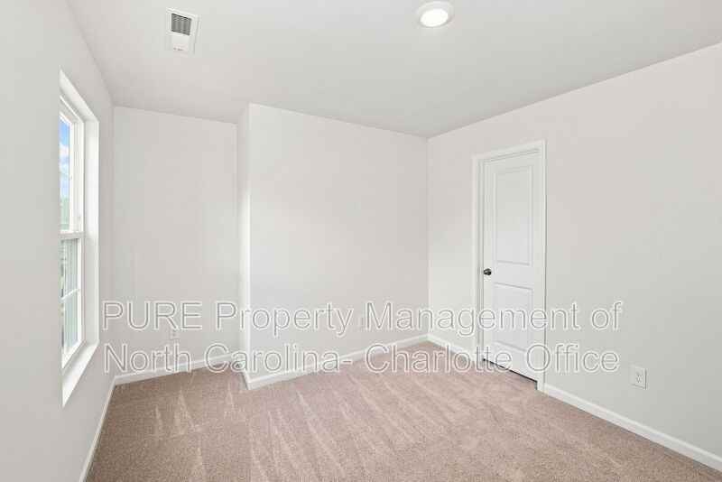 386 Hollingswood Dr - Photo 7 of 15