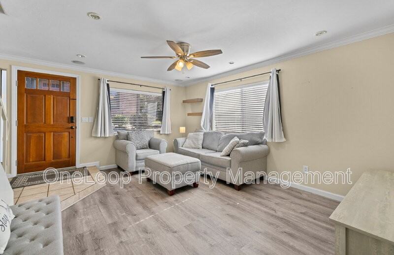 2648 Alpine Blvd #A - Photo 3 of 33