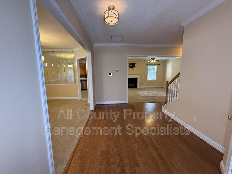 217 Baccharis Dr - Photo 2 of 18