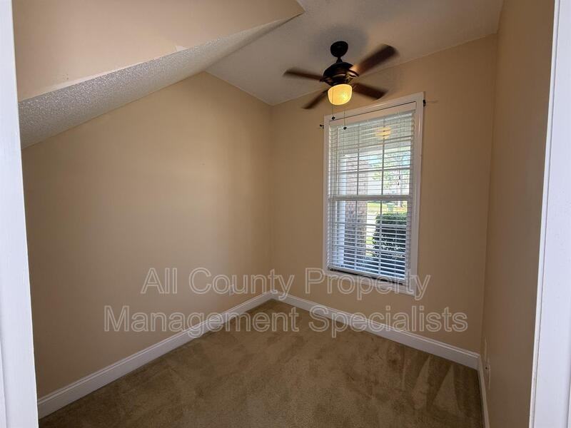 217 Baccharis Dr - Photo 4 of 18