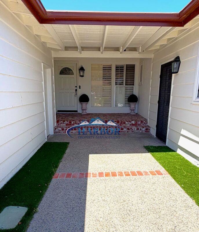 1630 Miracosta St - Photo 2 of 30