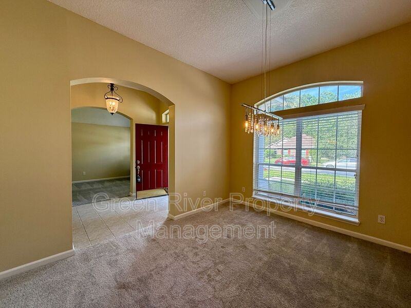 8716 Canopy Oaks Dr - Photo 5 of 50