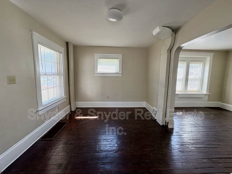 141 Fulton St - Photo 3 of 14