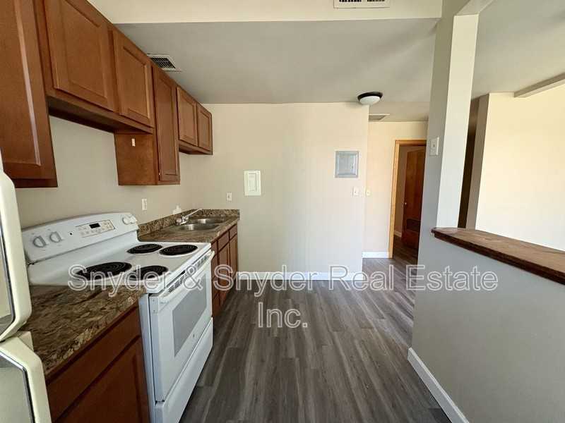 777 W Market St #C2 - Photo 5 of 18