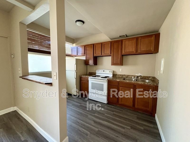 777 W Market St #C2 - Photo 6 of 18