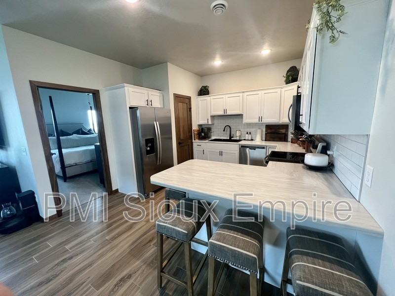 5510 E Lebridge St - Photo 6 of 14