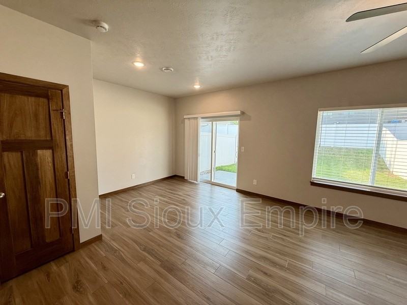 6114 E Copper Pl - Photo 6 of 14
