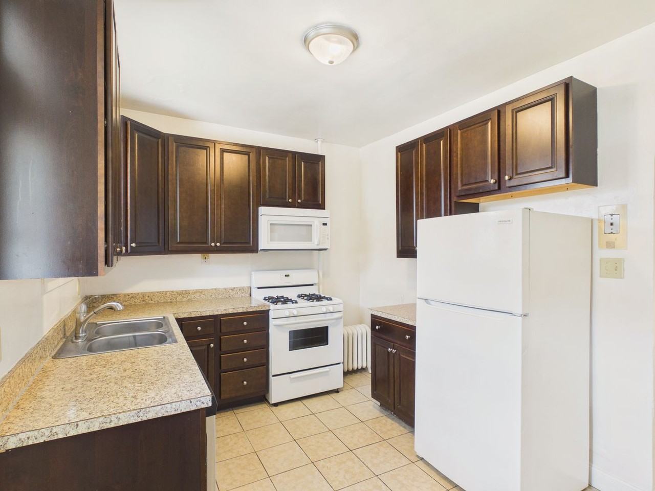2311 N 2nd St - Photo 5 of 29