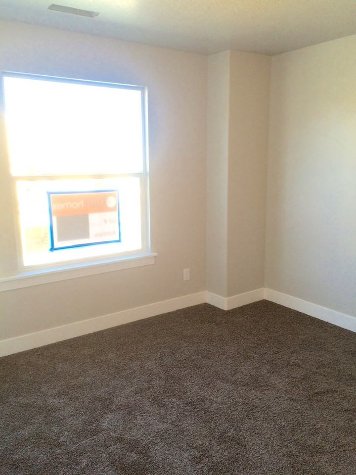 4453 W Mountain Run Ln - Photo 5 of 9