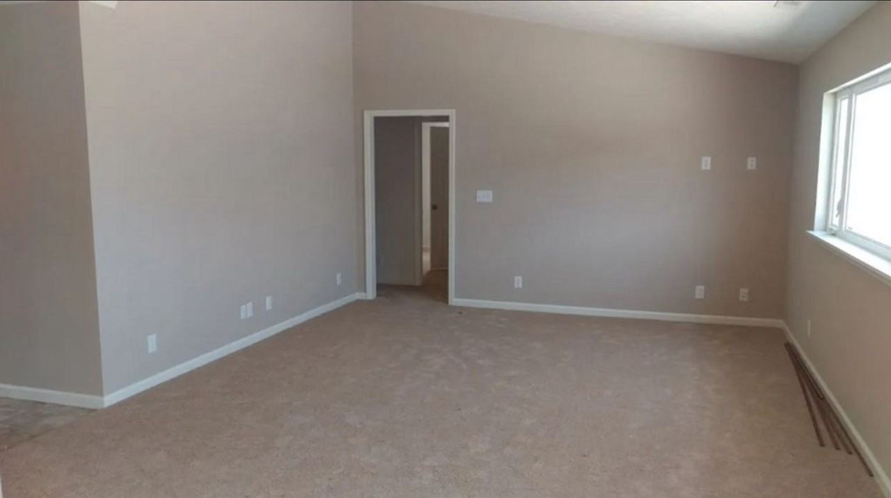 2111 Rutherford Dr - Photo 5 of 10