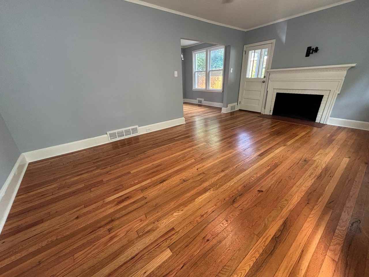 2613 Kiawah Ave - Photo 2 of 29