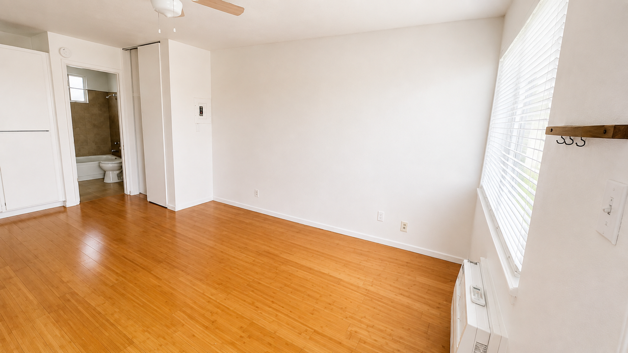 1029 Litch Court - Photo 2 of 7