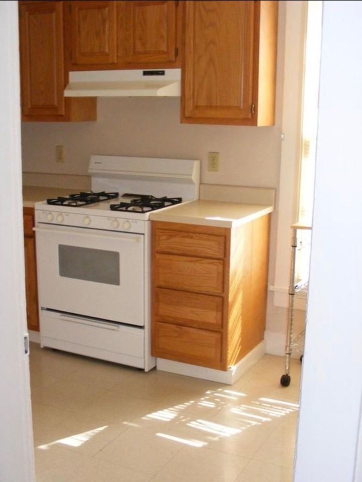 1414 Johnson St #B - Photo 3 of 5