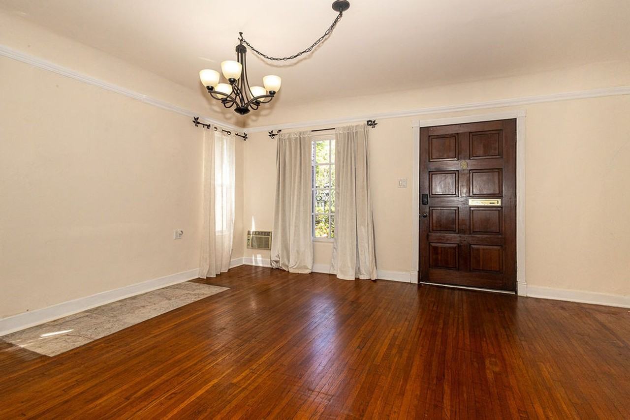 812 N June St - Photo 2 of 50