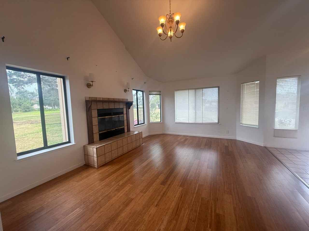 13810 Hutchings Ct - Photo 3 of 10