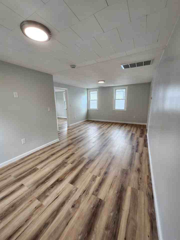 63 Main St - Photo 5 of 17