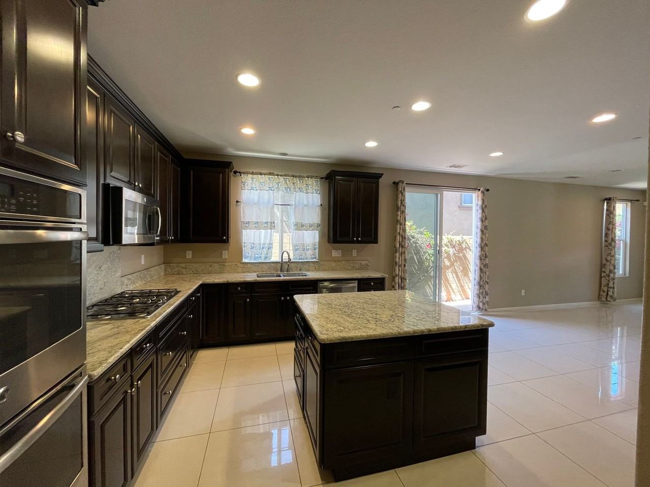 159 Fieldwood - Photo 3 of 20