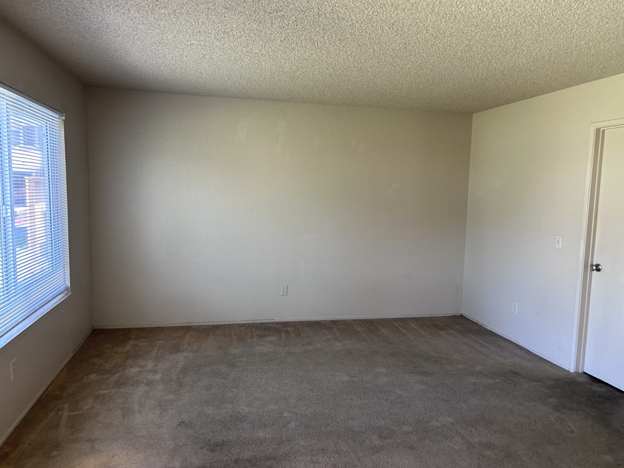 1845 Cherokee Dr #3 - Photo 3 of 8